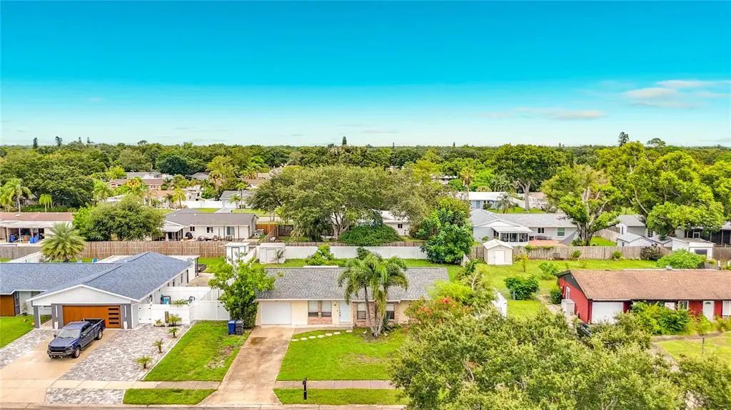 839 Southern Pine Lane, SARASOTA