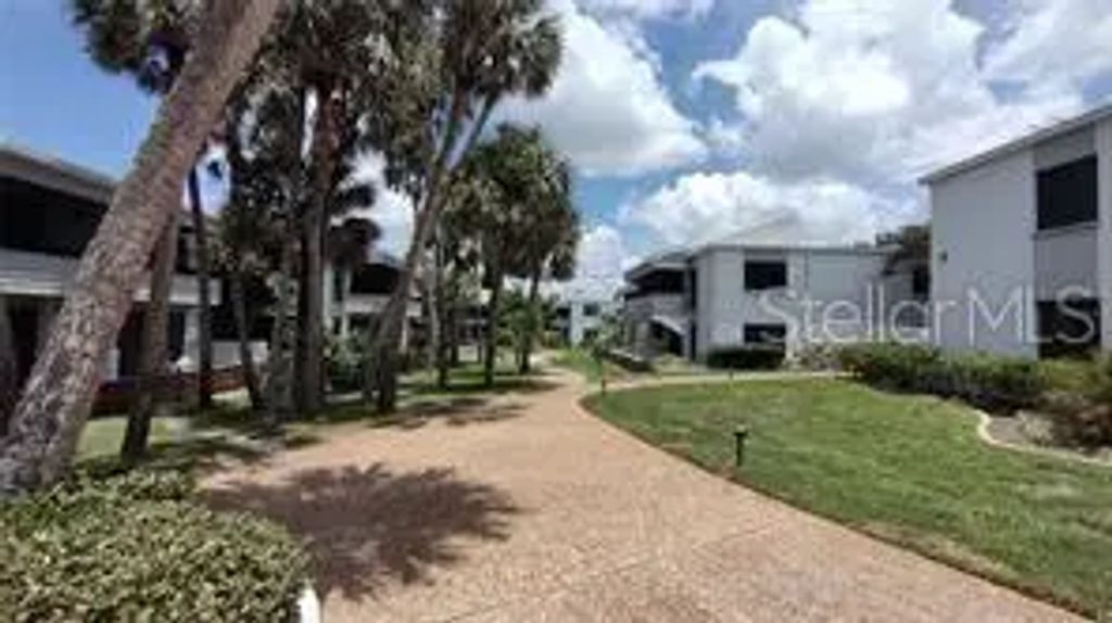 1555 Tarpon Center Drive 262, VENICE