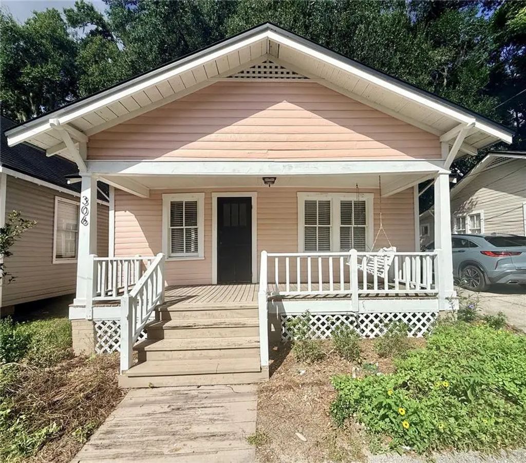 306 Page Court, DELAND