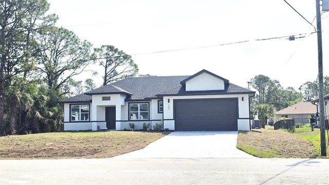 1294 Napoleon Road, NORTH PORT