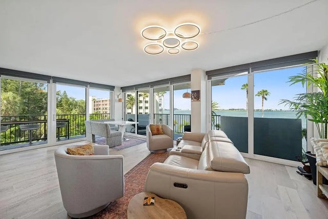 80 Rogers Street 2b, CLEARWATER