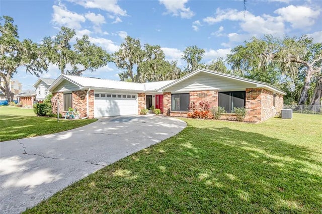 1004 Monterey Drive, LEESBURG