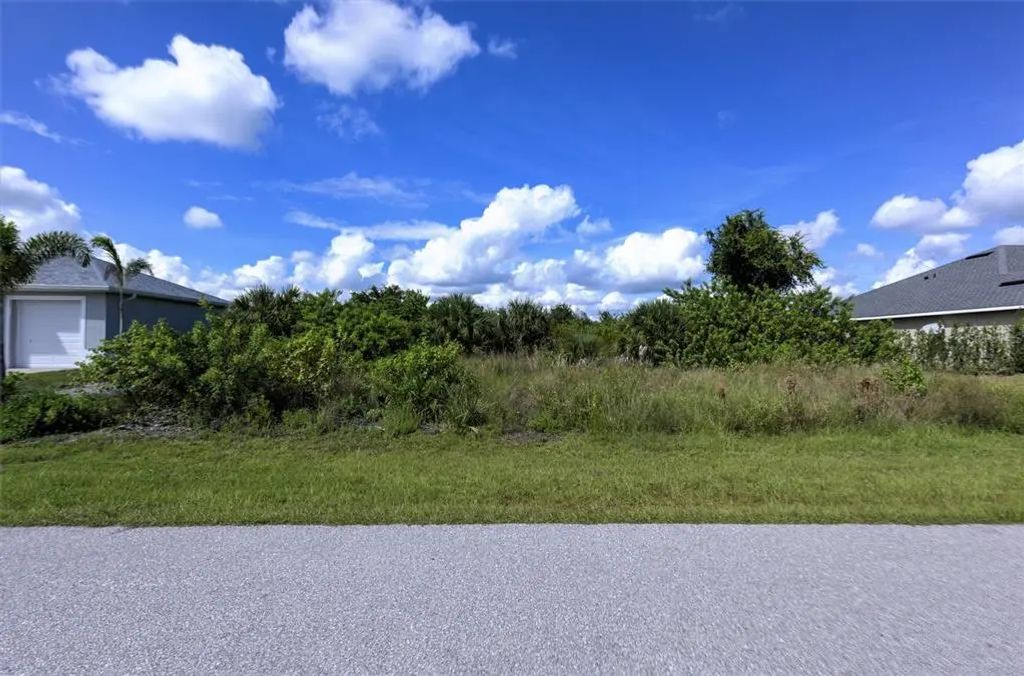 15757 Autry Circle, PORT CHARLOTTE