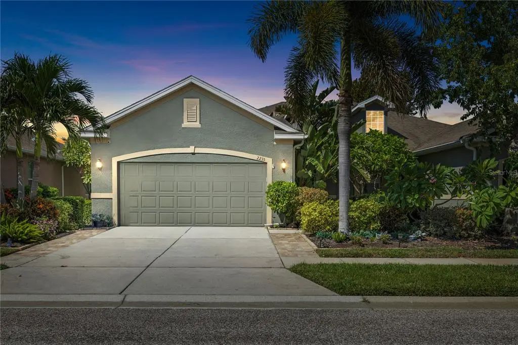 2235 Parrot Fish Drive, HOLIDAY