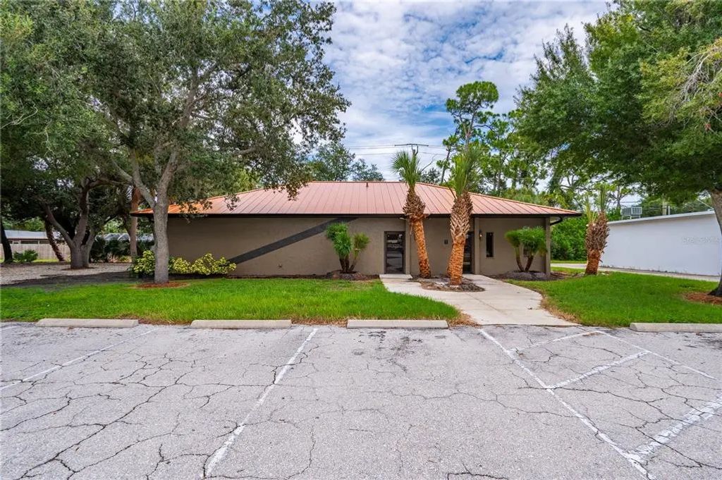 2716 Tamiami Trail, PORT CHARLOTTE