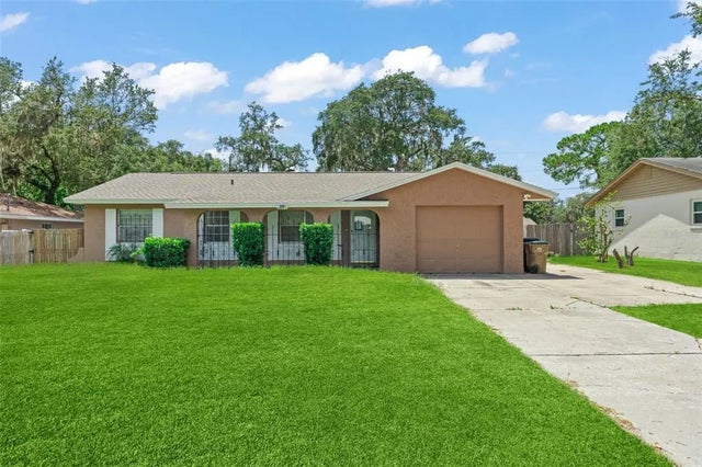 635 Vincent Drive, MOUNT DORA