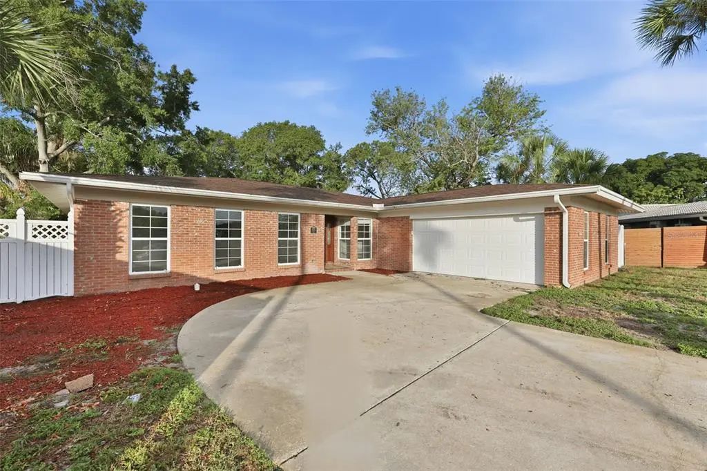 8410 Lava Place, TAMPA