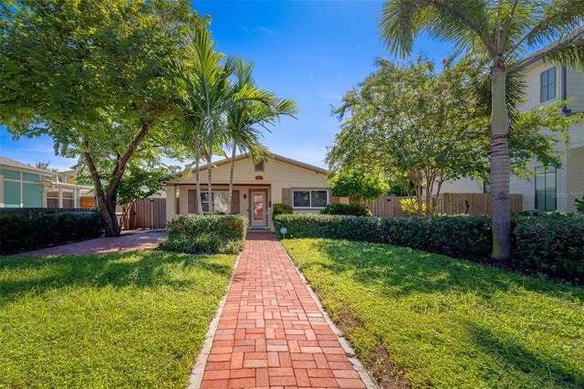 1333 14th Street N, ST PETERSBURG