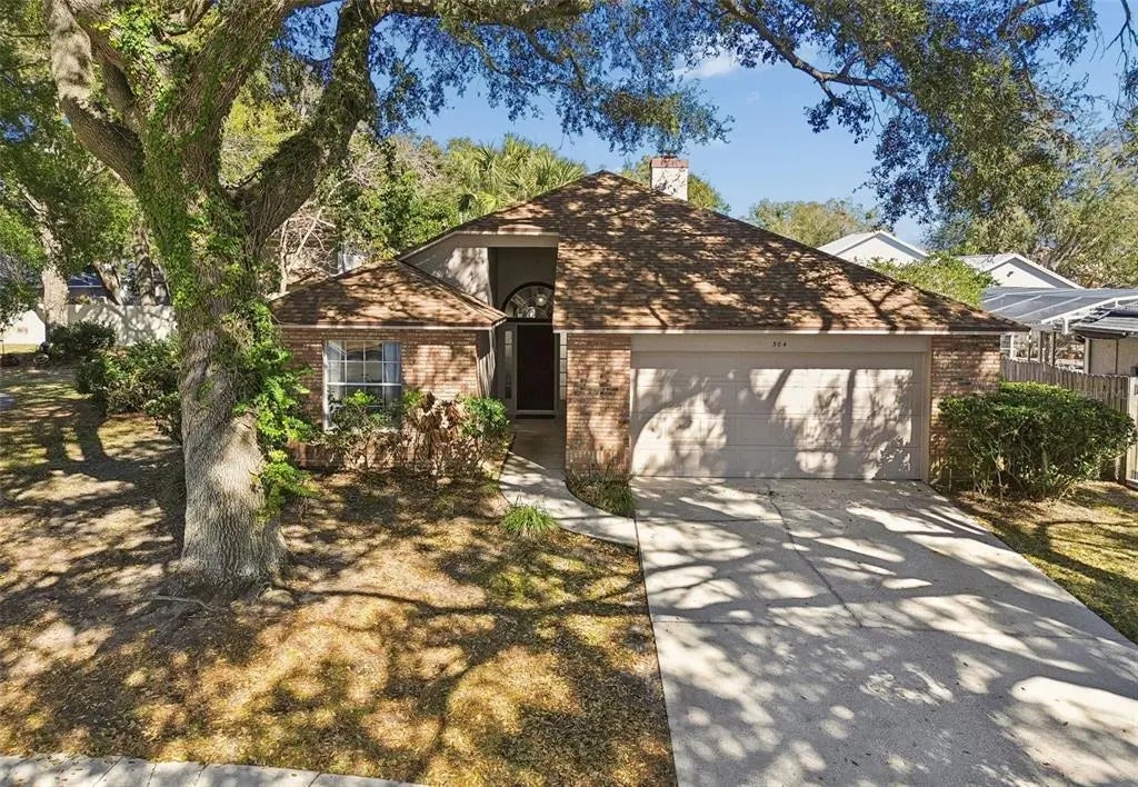 304 Sterling Lake Drive, OCOEE