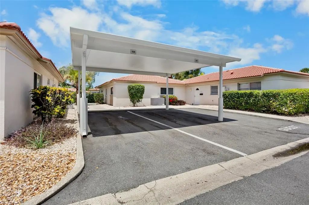 159 Vista Hermosa Circle 27b, SARASOTA