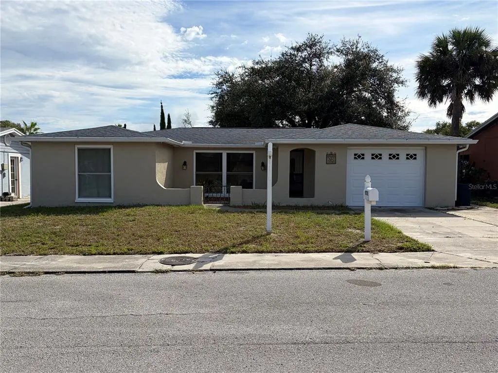 9720 Gray Fox Lane, PORT RICHEY
