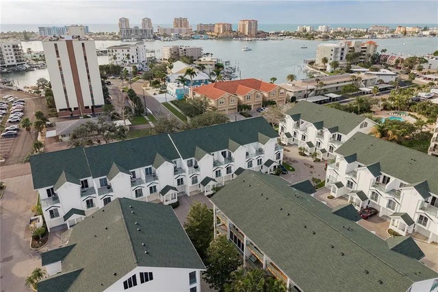 320 Island Way 209, CLEARWATER BEACH