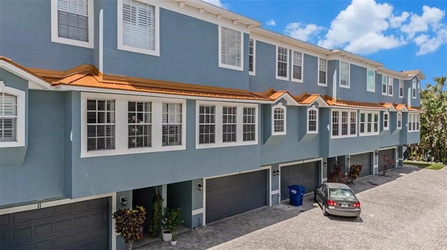 3111 W De Leon Street 10, TAMPA