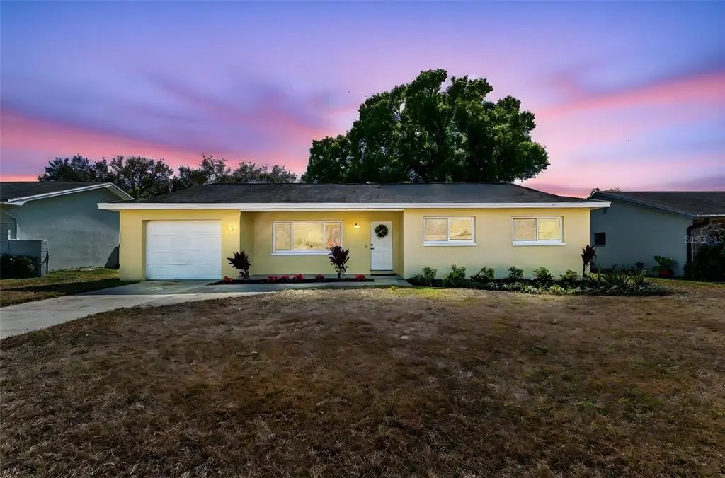 145 Avon Drive, SAFETY HARBOR