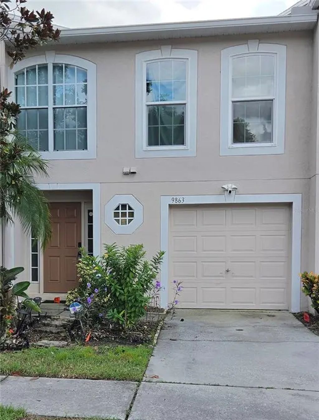 9863 Ashburn Lake Drive, TAMPA