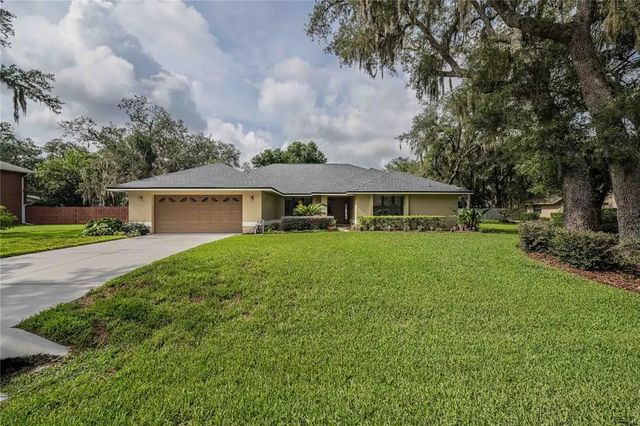 1749 Lady Bowers Trail, LAKELAND