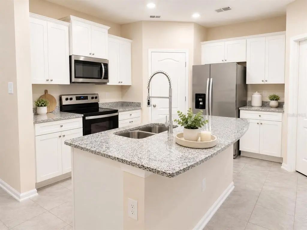 172 Redbud Road, PALM COAST