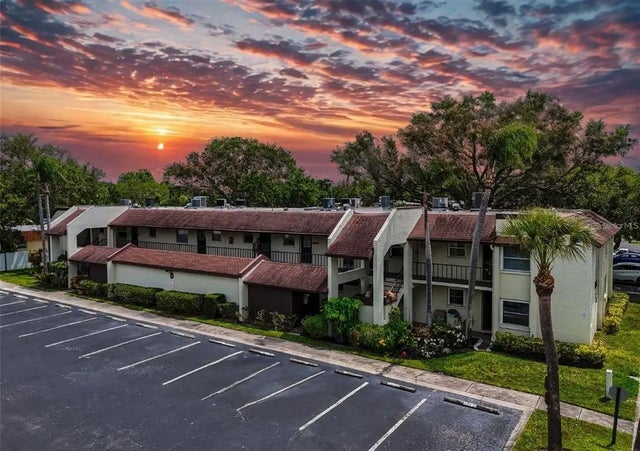 1100 E Bay Drive 43, LARGO