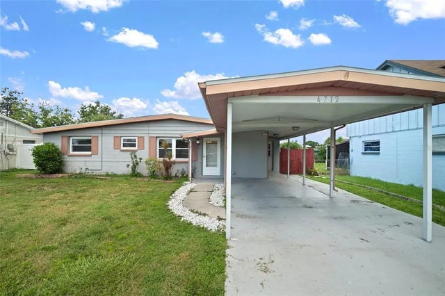 4712 Bessie Road, TAMPA