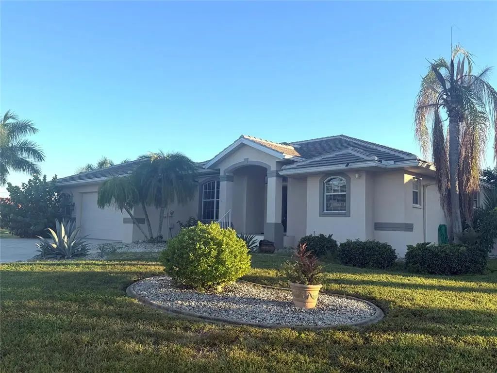 527 Saint Girons Court, PUNTA GORDA