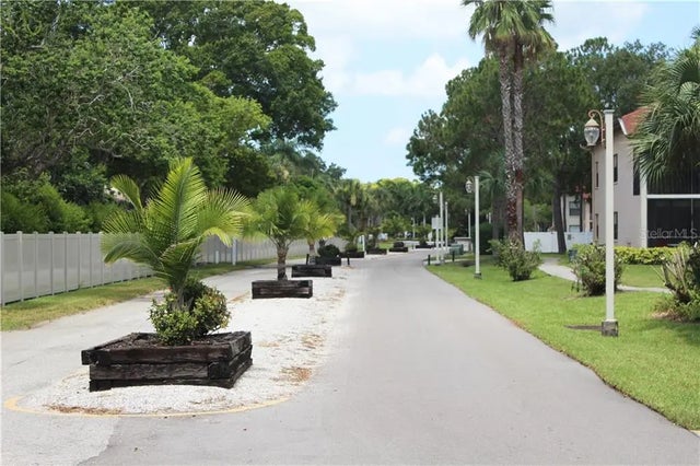 4450 47th Avenue W 102, BRADENTON