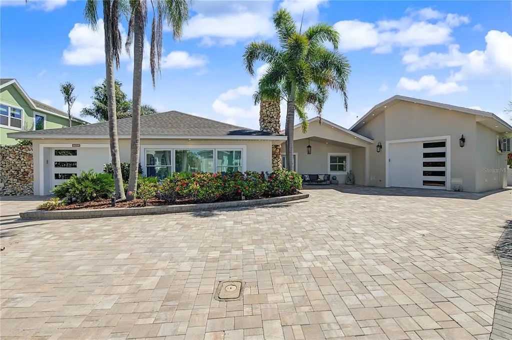 3905 Fontainebleau Drive, TAMPA