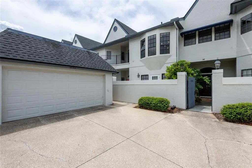 18746 Wimbledon Circle, LUTZ