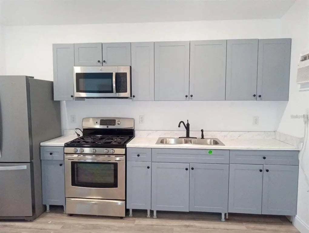 Photo of Listing #O6370689