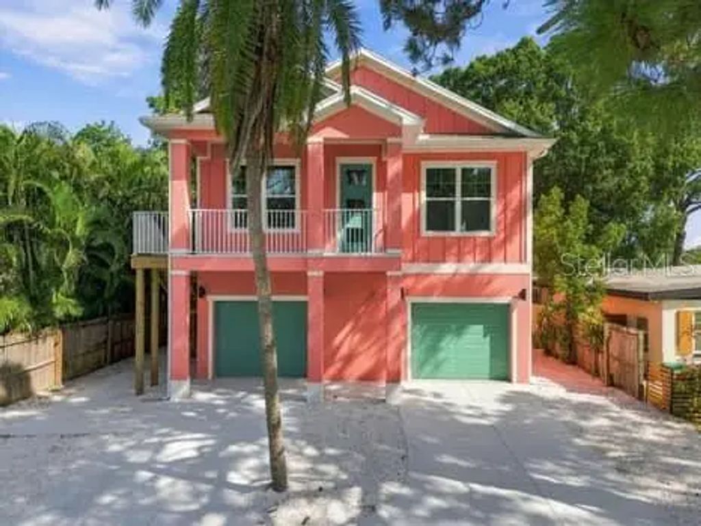 316 Indiana Avenue, CRYSTAL BEACH