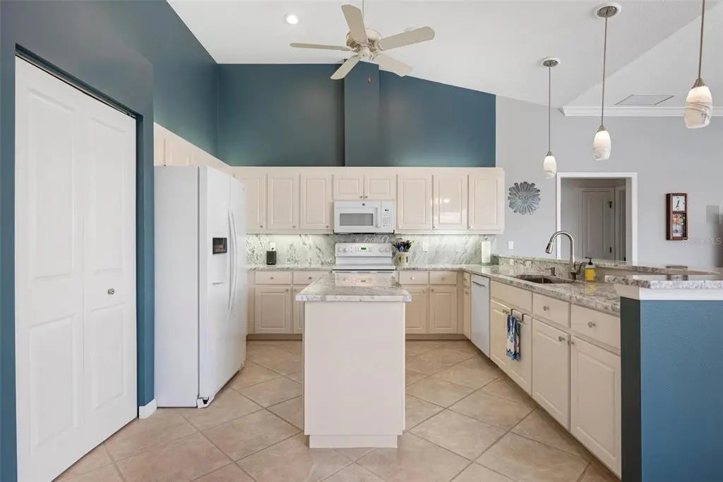 Gulf Shores Realty: 22 564ea130fbdb718e9b912c18807ae96d l