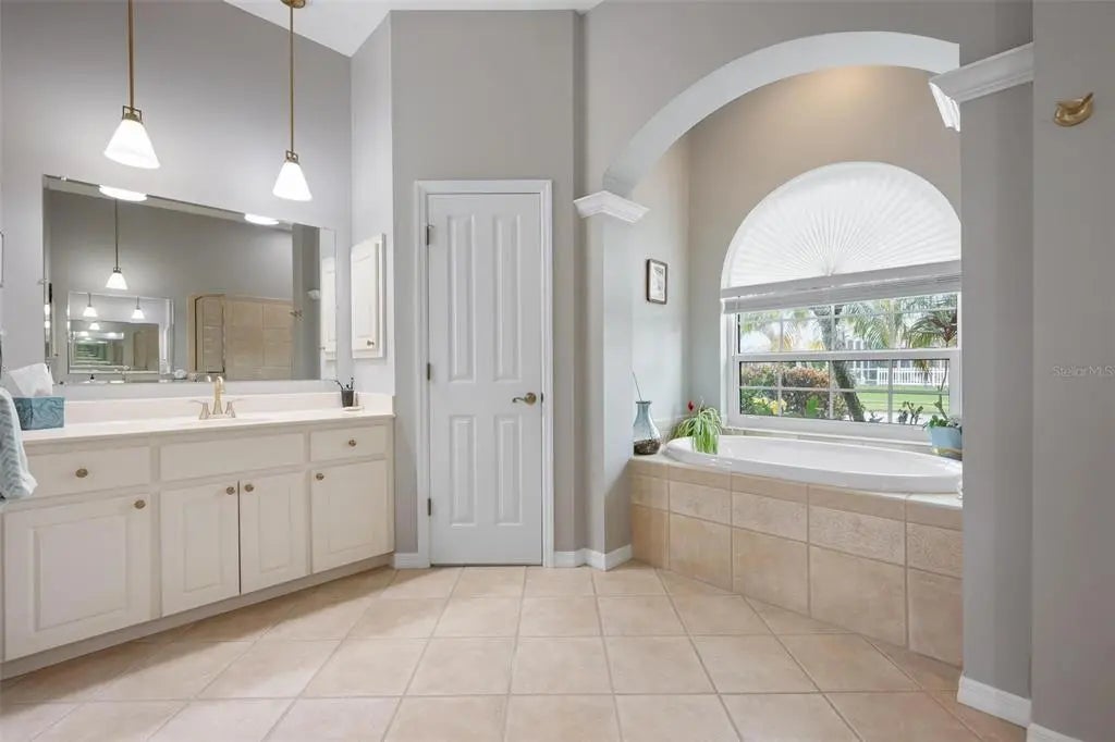 Gulf Shores Realty: 41 bfacfda45a77899aaff9fd5cecef990e l