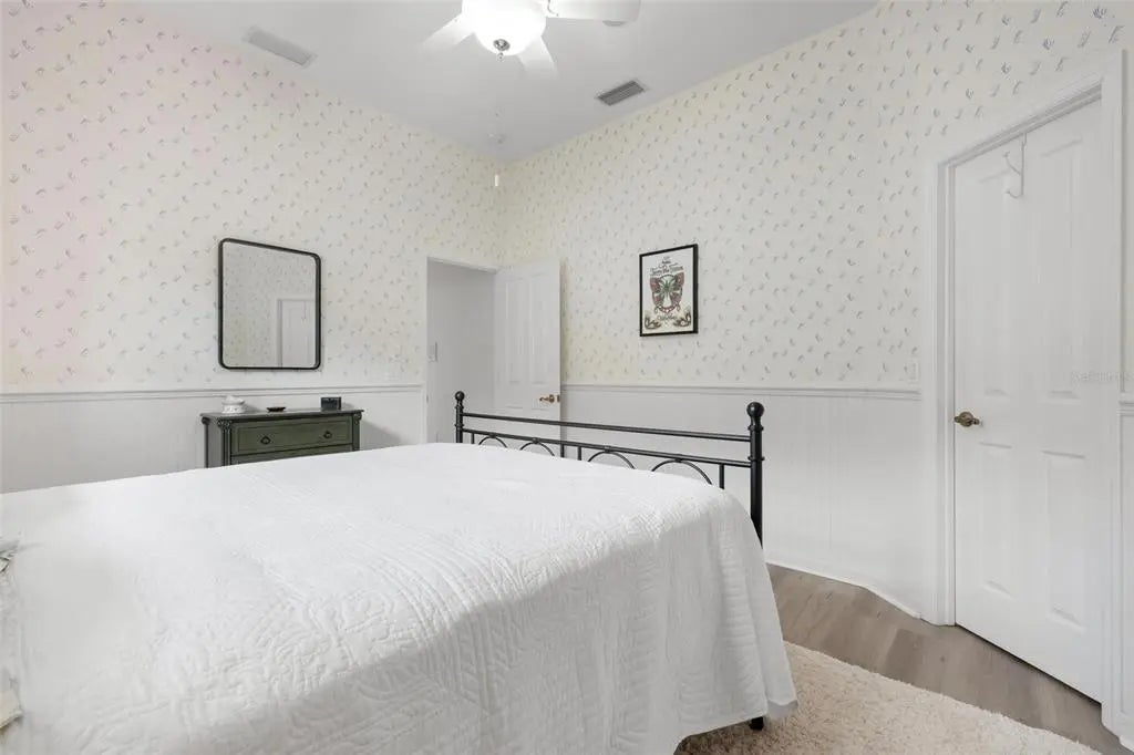 Gulf Shores Realty: 46 36eed0e95790670dada1f8e4feef71aa l