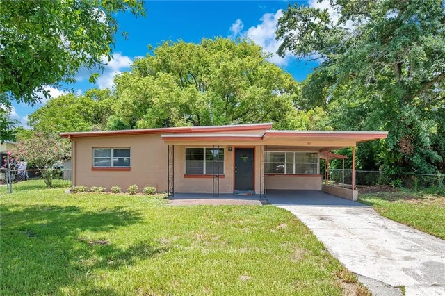 102 Mayrose Drive, SANFORD