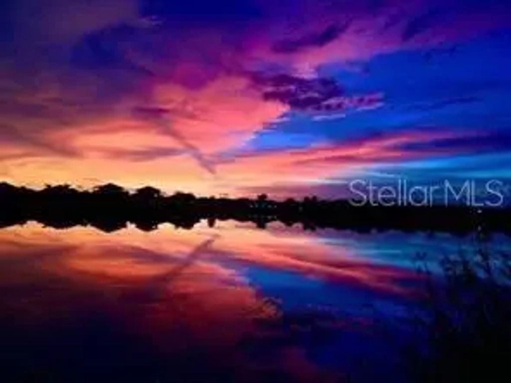 1020 Tidewater Shores Loop 304, BRADENTON