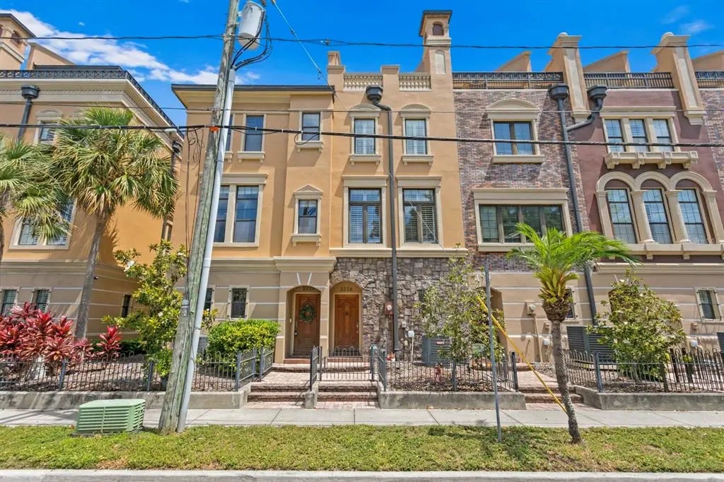 2226 Soho Bay Court, TAMPA