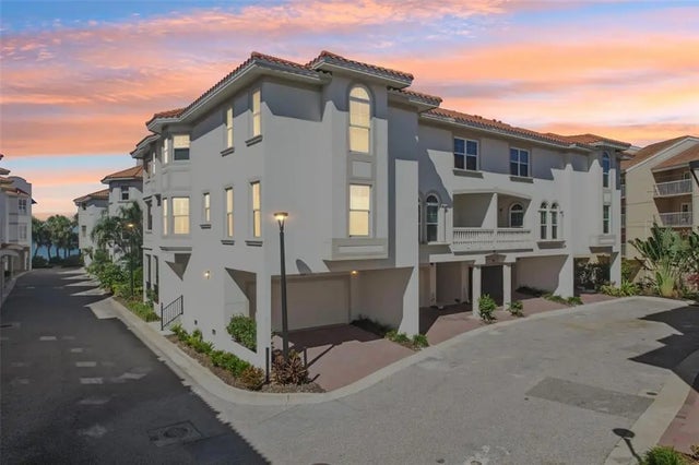 1340 Bayshore Boulevard 304, DUNEDIN