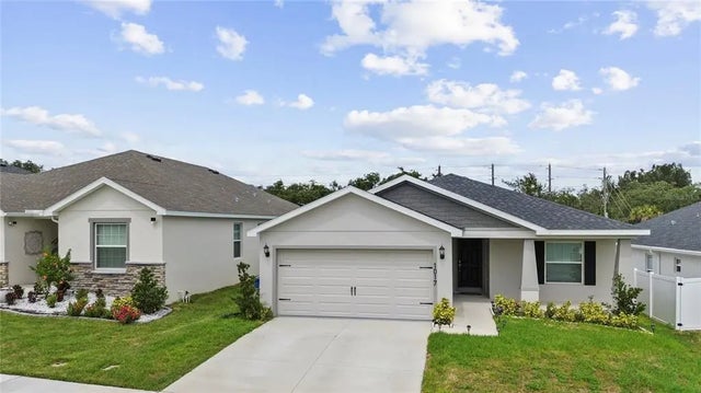 1017 Mountain Flower Lane, DAVENPORT