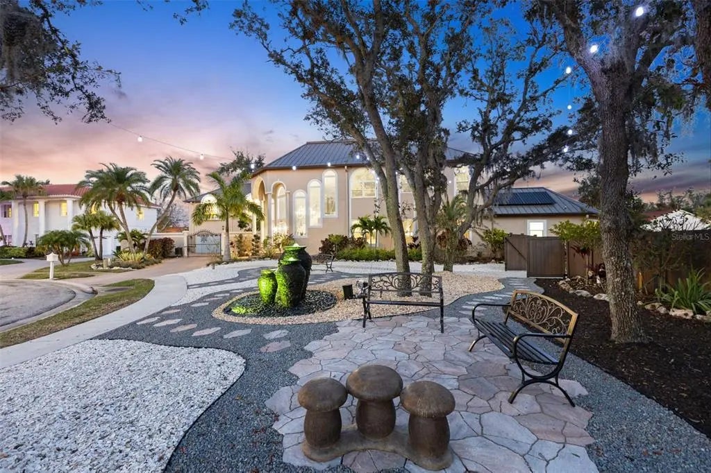 3025 Oakmont Drive, CLEARWATER