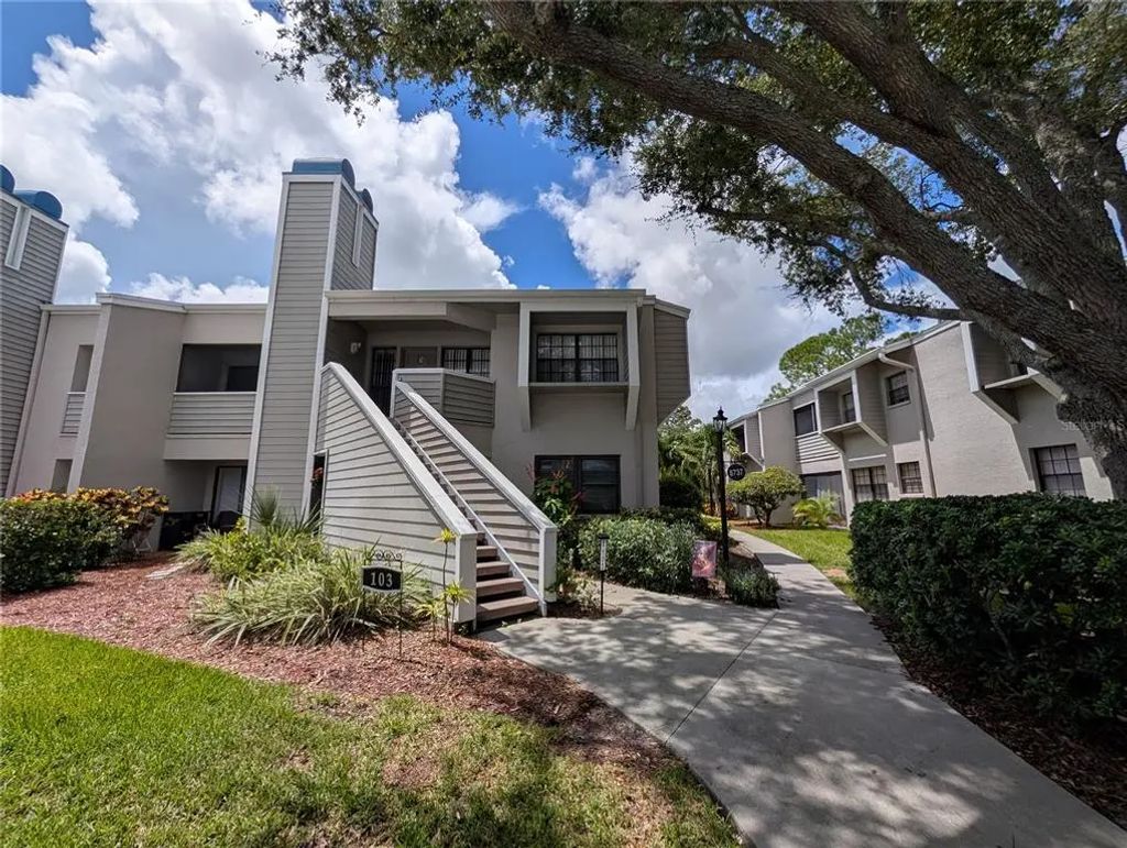 8737 Bardmoor Place 203, SEMINOLE