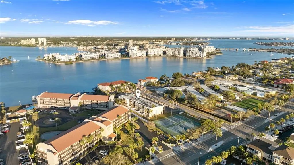301 87th Avenue 204, ST PETE BEACH
