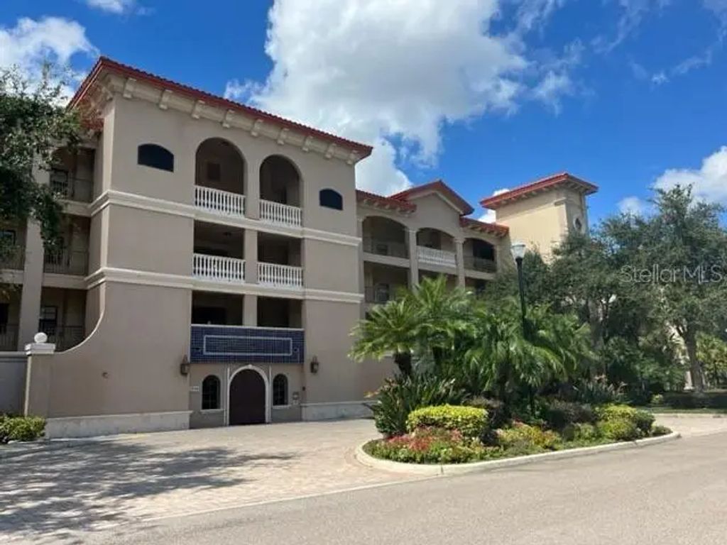 7710 Lake Vista Court 302, LAKEWOOD RANCH