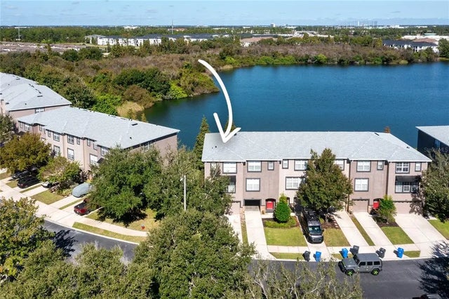 2435 Lexington Oak Drive, BRANDON