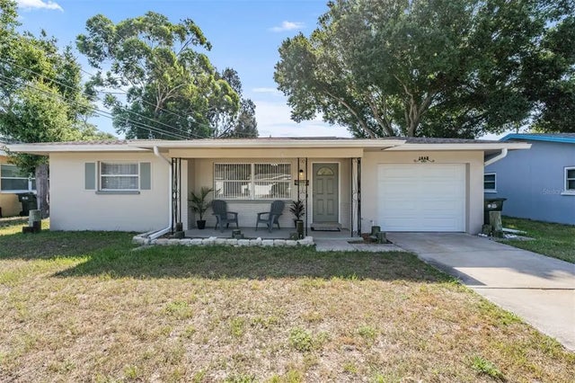 1649 Gladys Street, LARGO