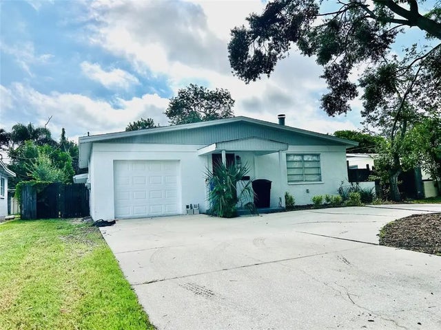 4027 Huntington Street Ne, ST PETERSBURG