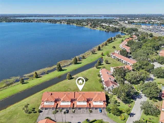 703 Magnolia Place 307, WINTER HAVEN