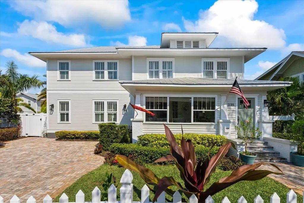 235 10th Avenue Ne, ST. PETERSBURG