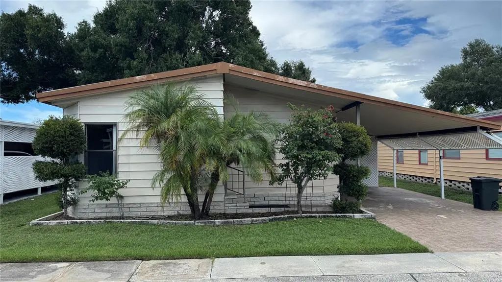 1001 Starkey Road 329, LARGO