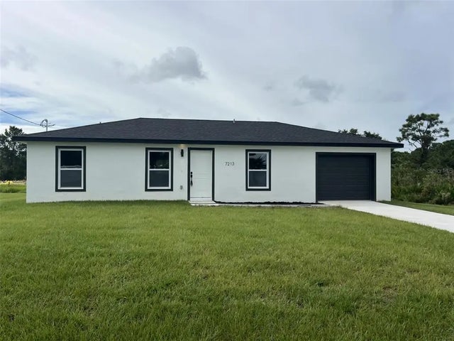 7213 Ancha Street, SEBRING