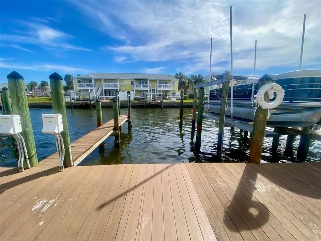 Ne Beach Drive Se 95ss, ST PETERSBURG