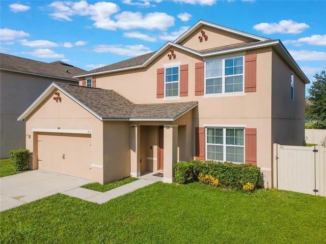 210 Lazy Willow Drive, DAVENPORT